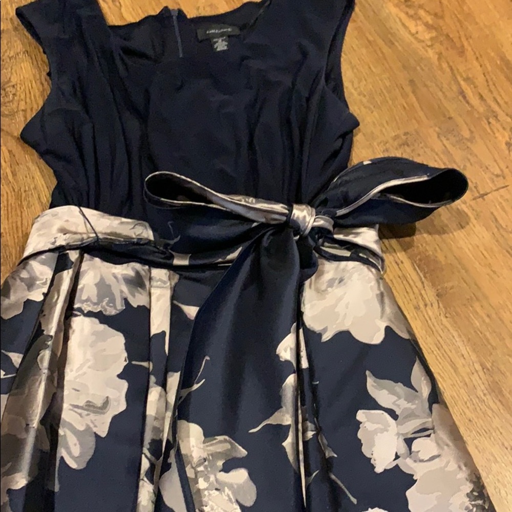 Beautiful dress!
